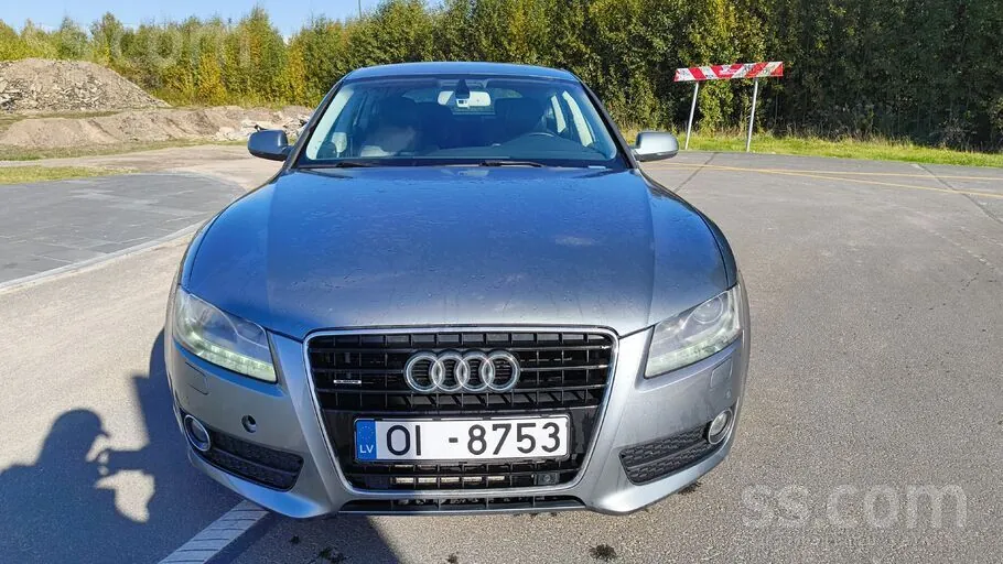 Audi A5 2011 photo 3