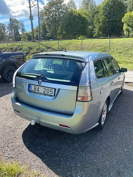 Saab 9-3 2010 photo 4