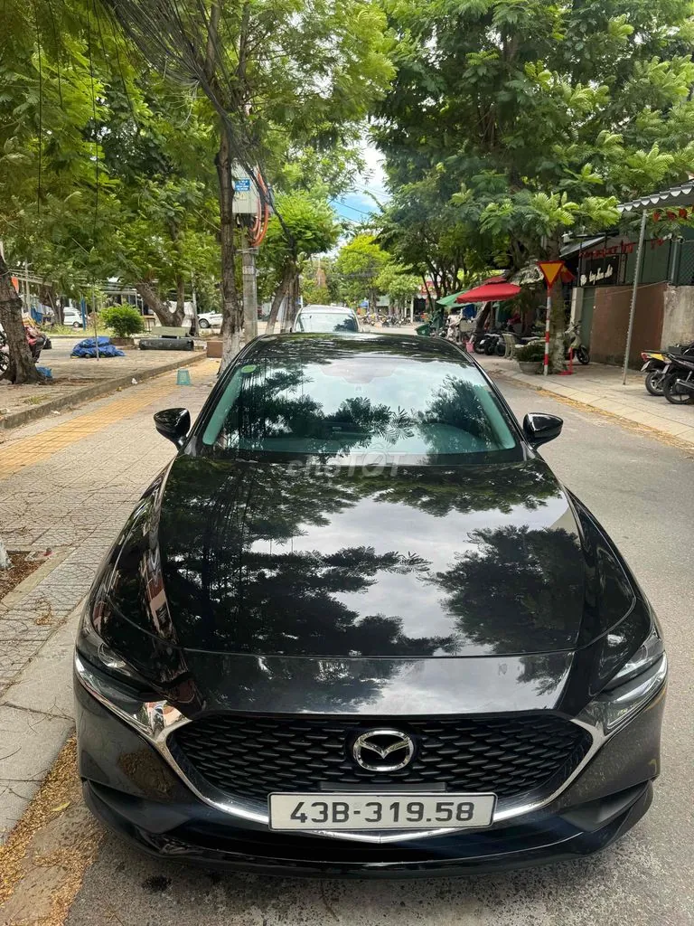 Mazda 3 2022 photo 2