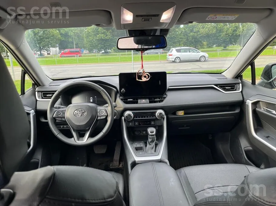 Toyota Rav4 2025 photo 5