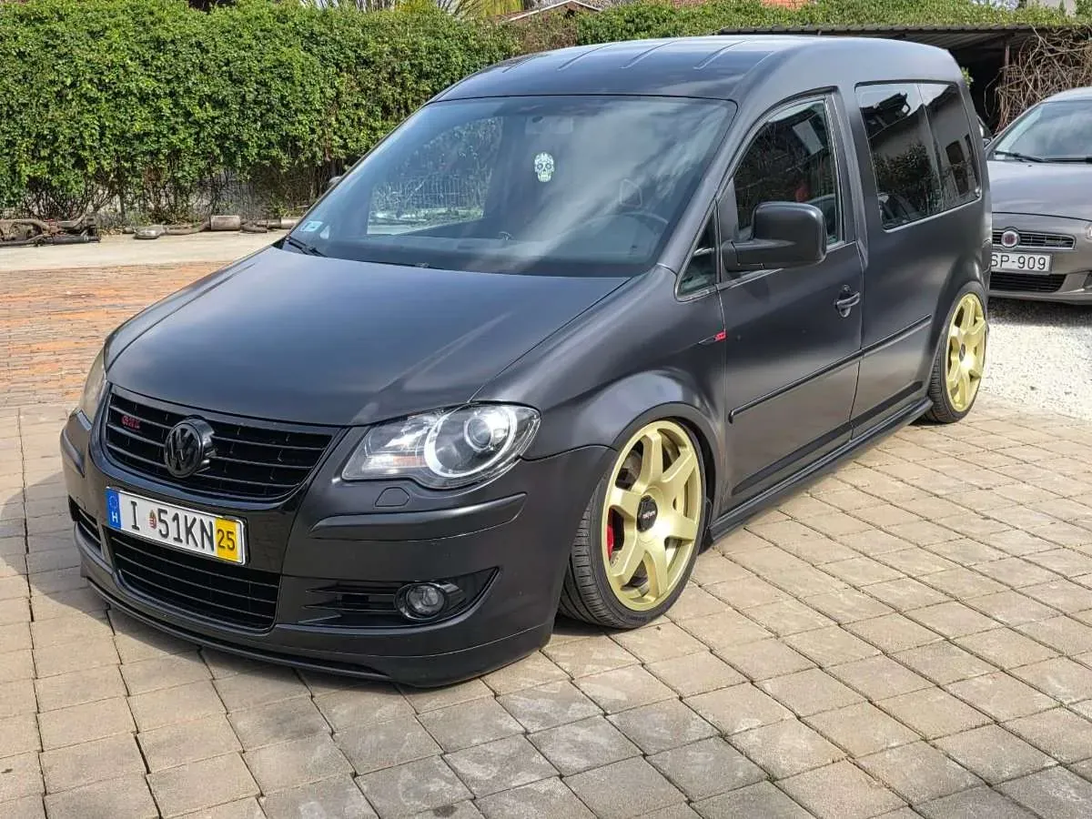 Volkswagen Caddy 2004 photo 2
