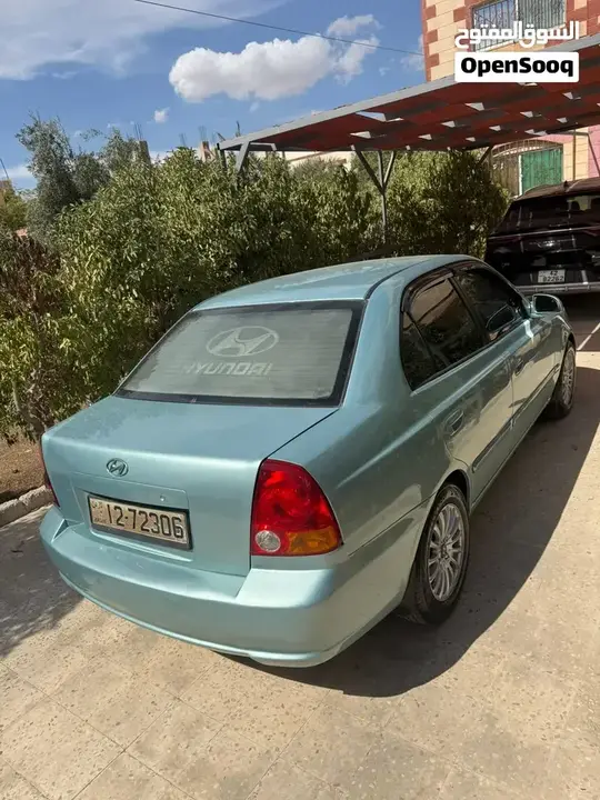 Hyundai Accent 2004 photo 2