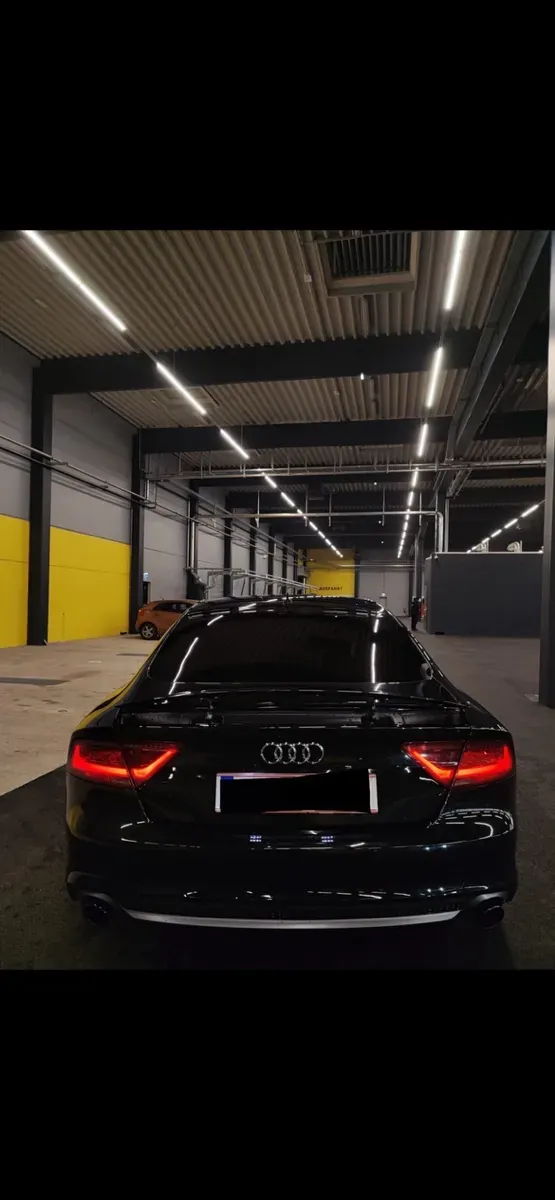 Audi A7 2013 photo 2