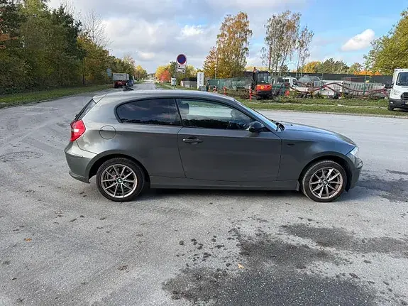 BMW 116I 2009 photo 4