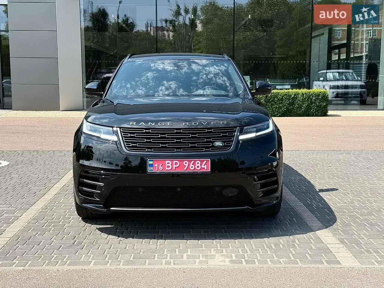 Land Rover Range Rover Velar 2025 photo 2