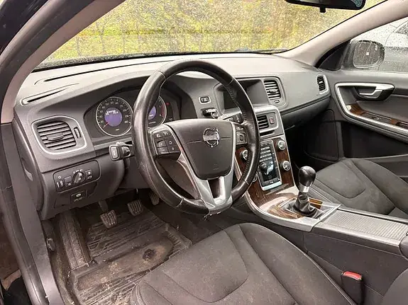 Volvo S60 2012 photo 4