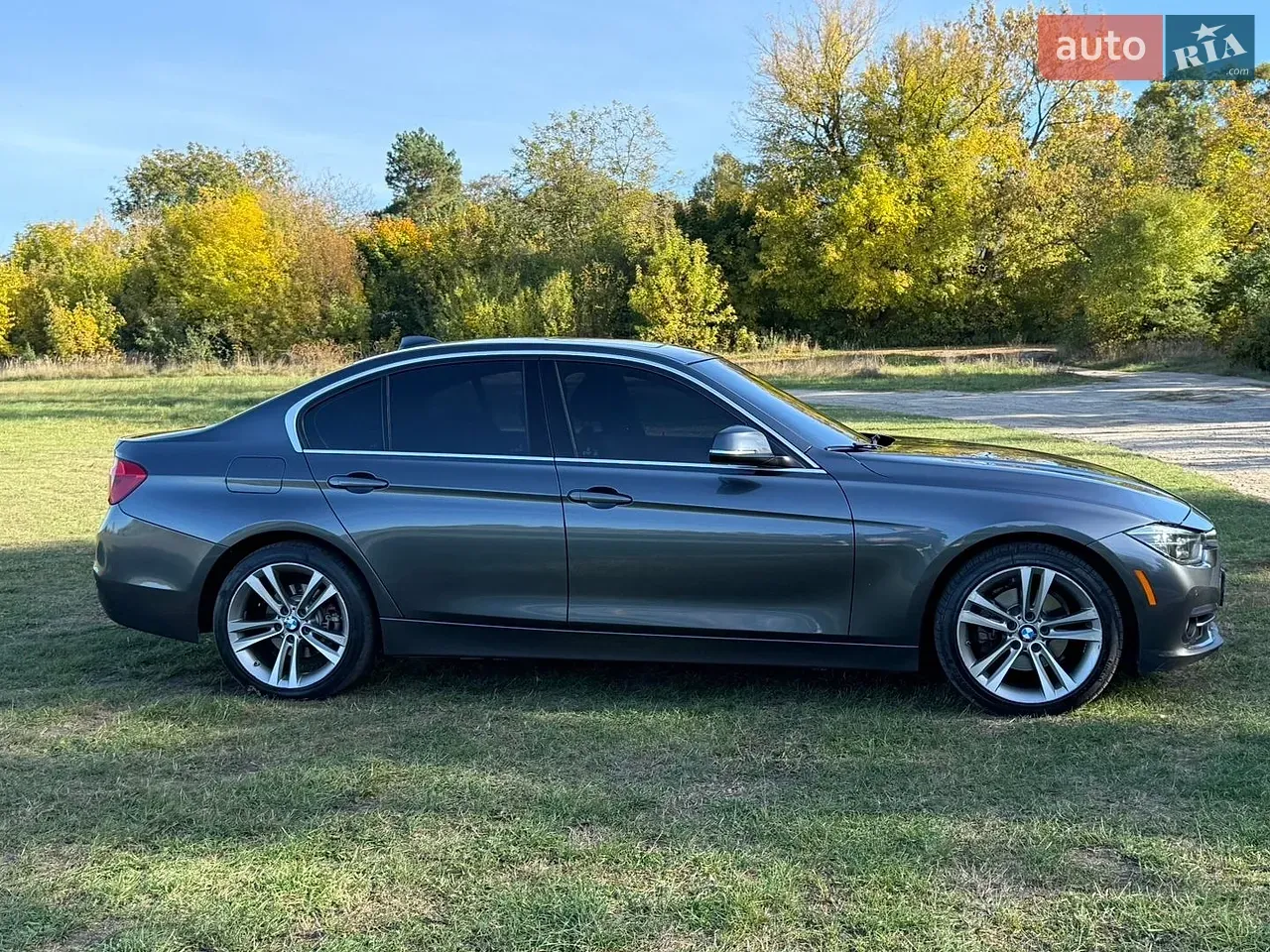 BMW 3 Series 2016 photo 3