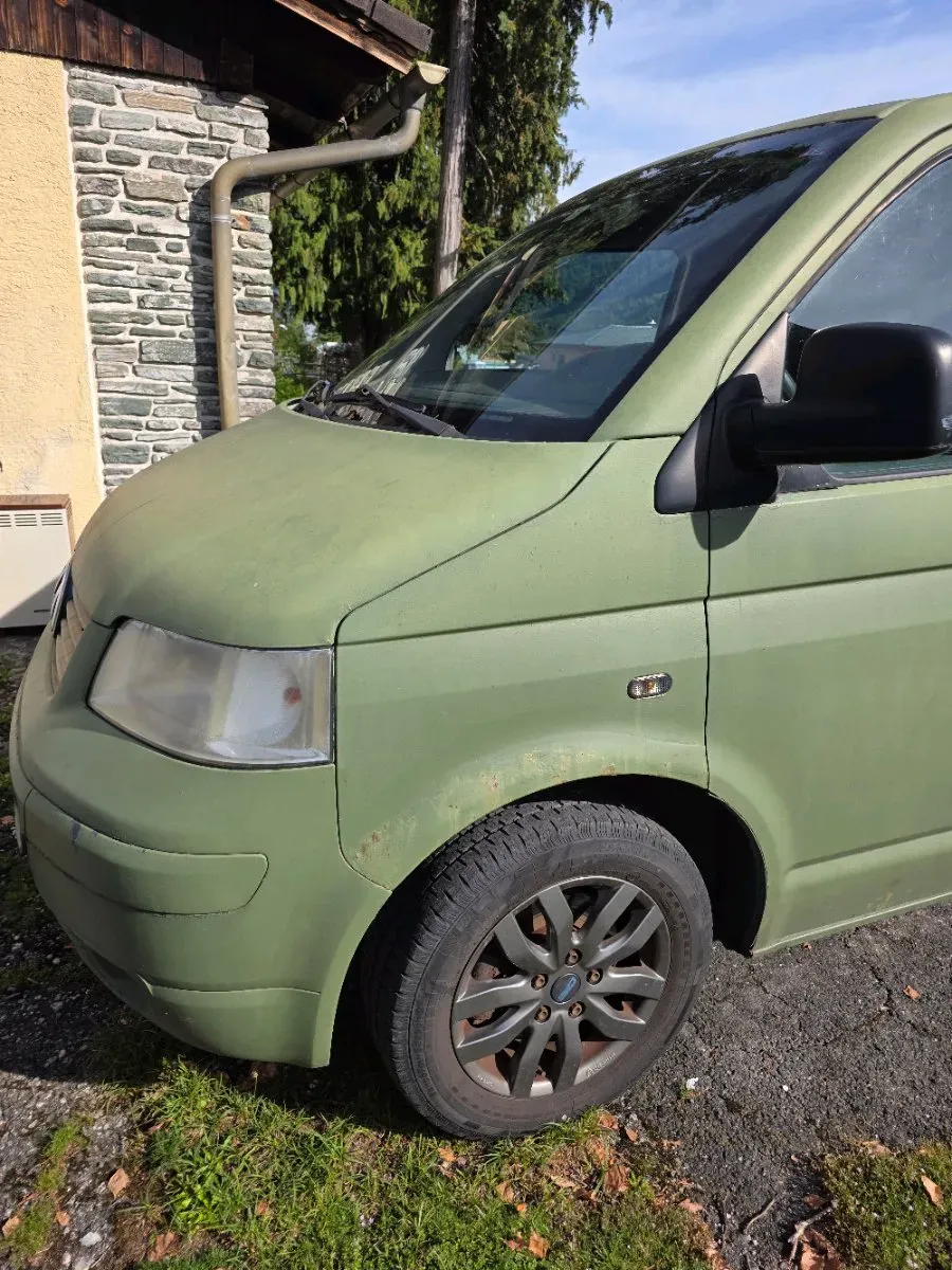 Volkswagen T5 2004 photo 3