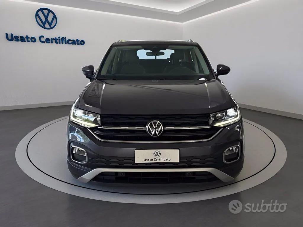 Volkswagen T-Cross 2023 photo 2