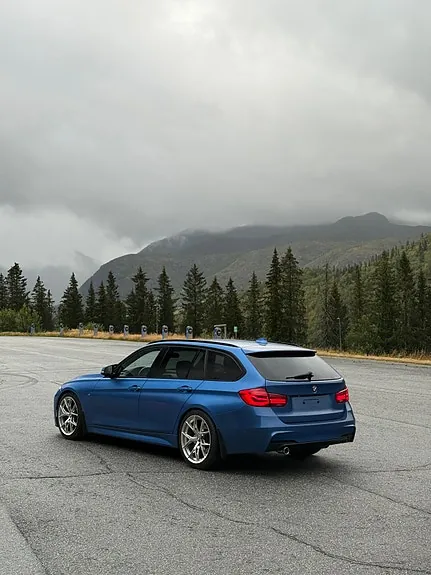 BMW 318D 2016 photo 3