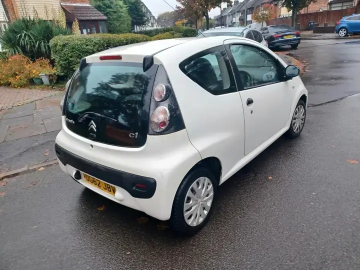 Citroen C1 2012 photo 3