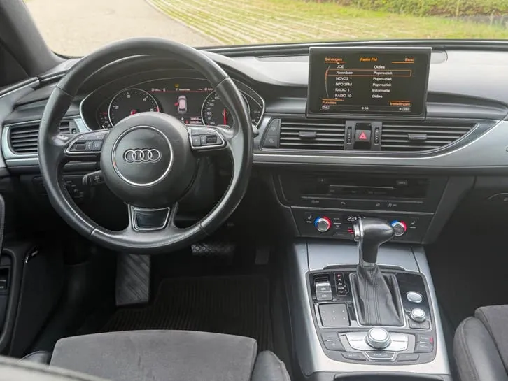Audi A6 2014 photo 2