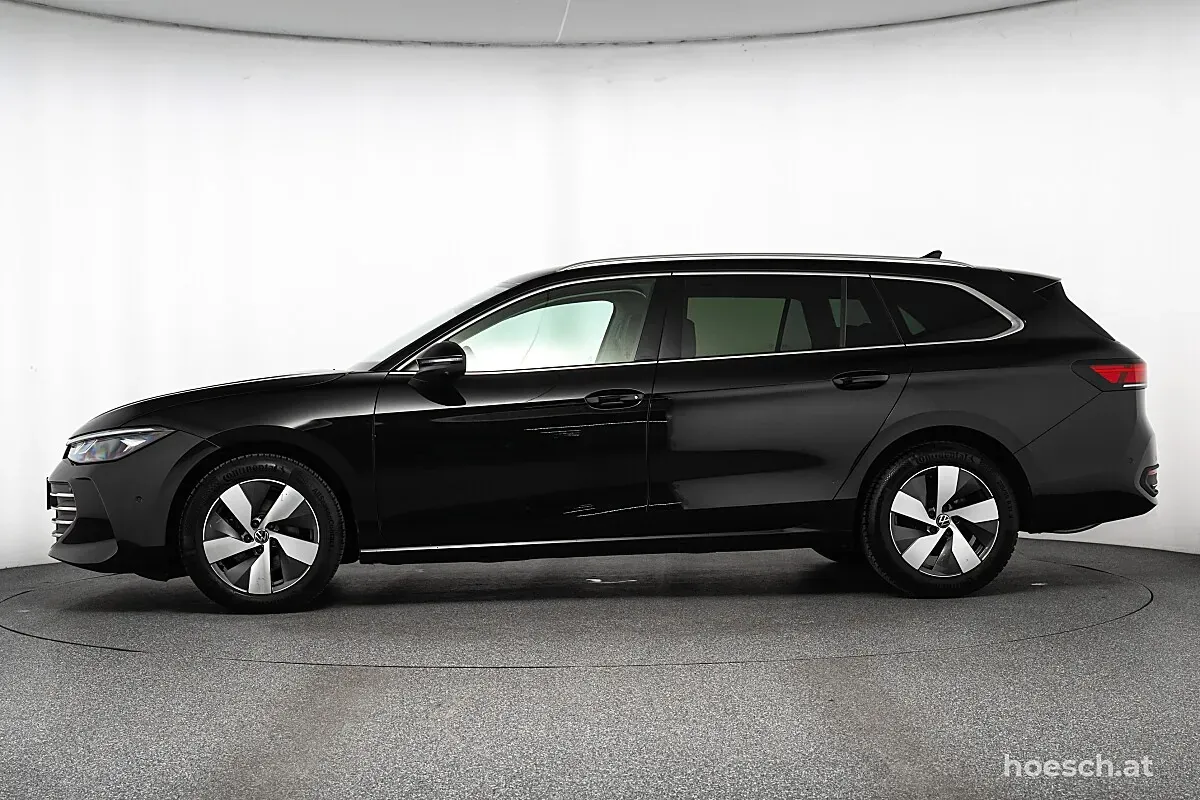 Volkswagen Passat 2025 photo 3