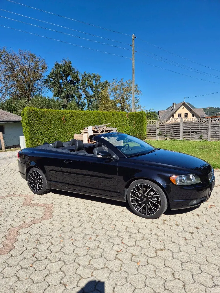 Volvo C70 2006 photo 2