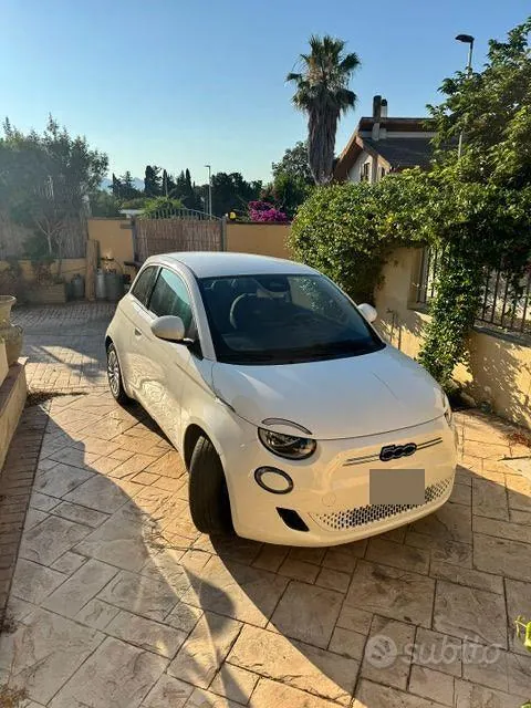 Fiat 500E