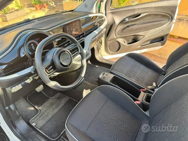 Fiat 500E 2021 photo 4