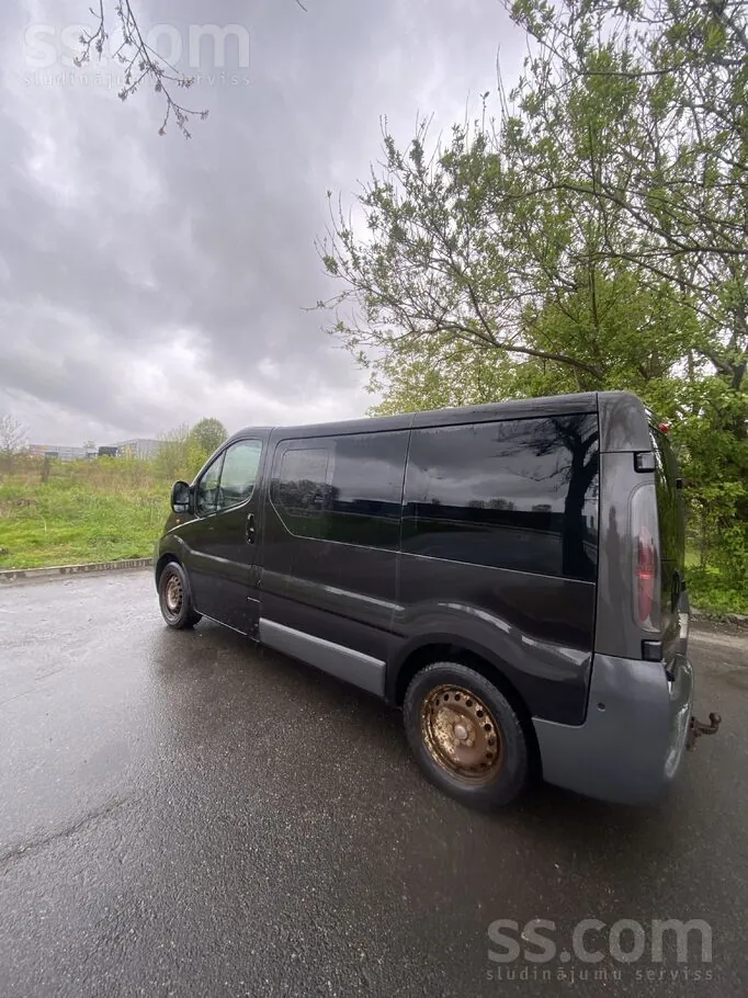 Opel Vivaro 2006 photo 2