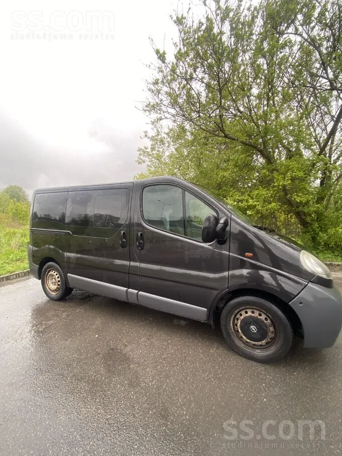 Opel Vivaro 2006 photo 3