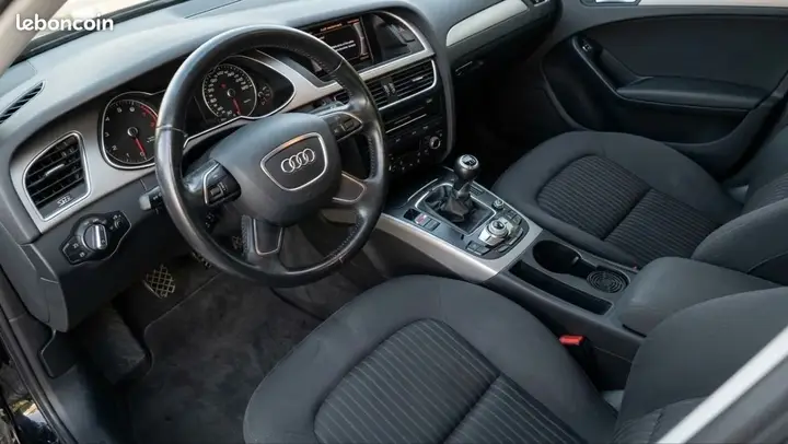 Audi A4 2012 photo 3