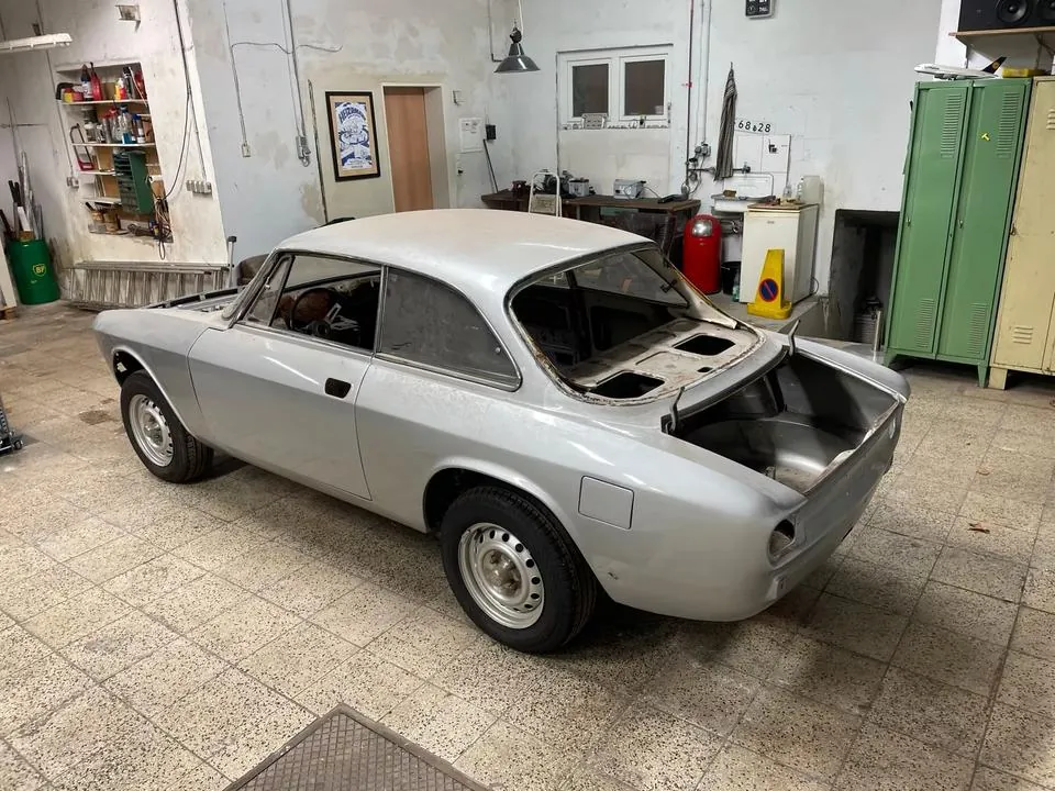 Alfa Romeo Gt 1300 Junior Rundhaube