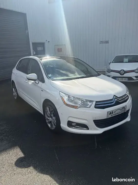 Citroen C4 2014 photo 2