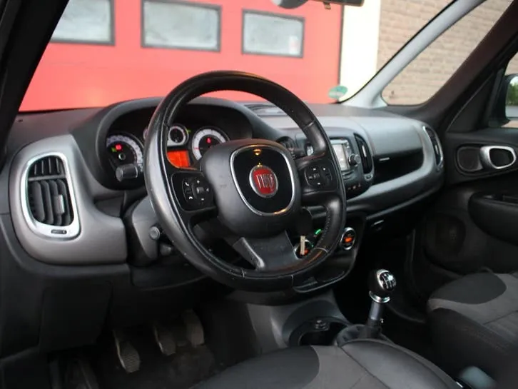 Fiat 500L 2016 photo 3