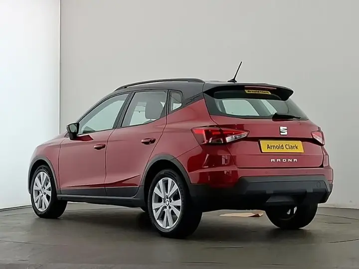 Seat Arona 2021 photo 2