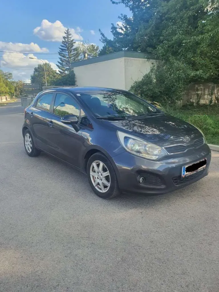 Kia Rio 2012 photo 2