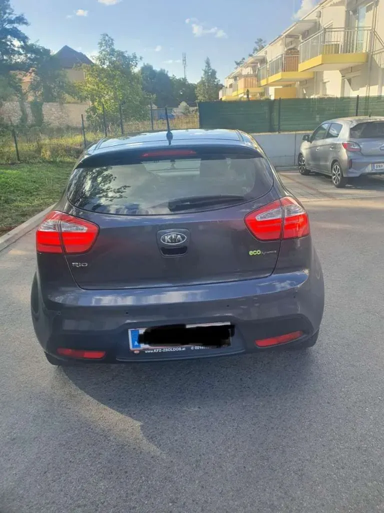 Kia Rio 2012 photo 3