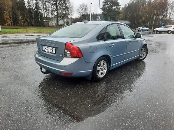 Volvo S40 2010 photo 3