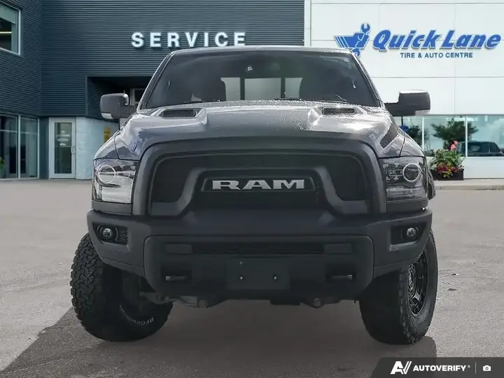 Ram 1500 Classic Crew Cab 2023 photo 2