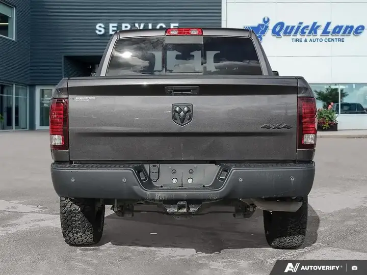 Ram 1500 Classic Crew Cab 2023 photo 5