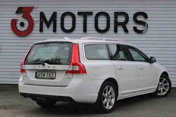 Volvo V70 2015 photo 5