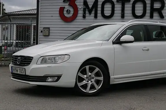 Volvo V70 2015 photo 2