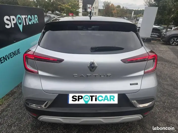 Renault Captur 2023 photo 4
