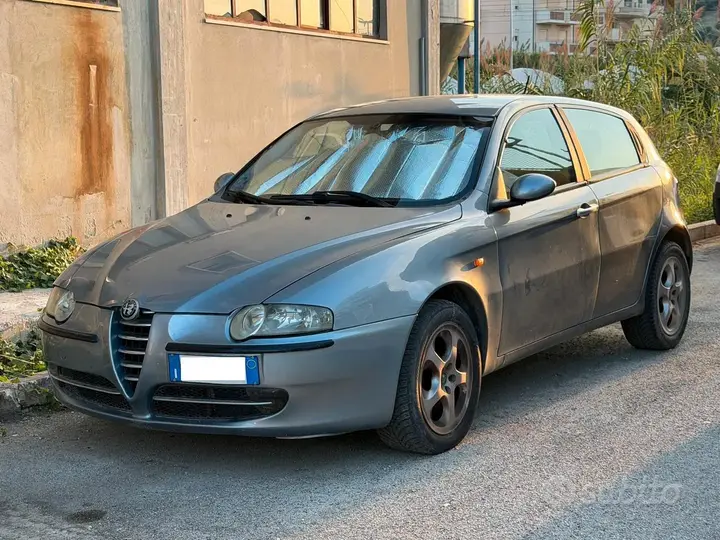 Alfa Romeo 147