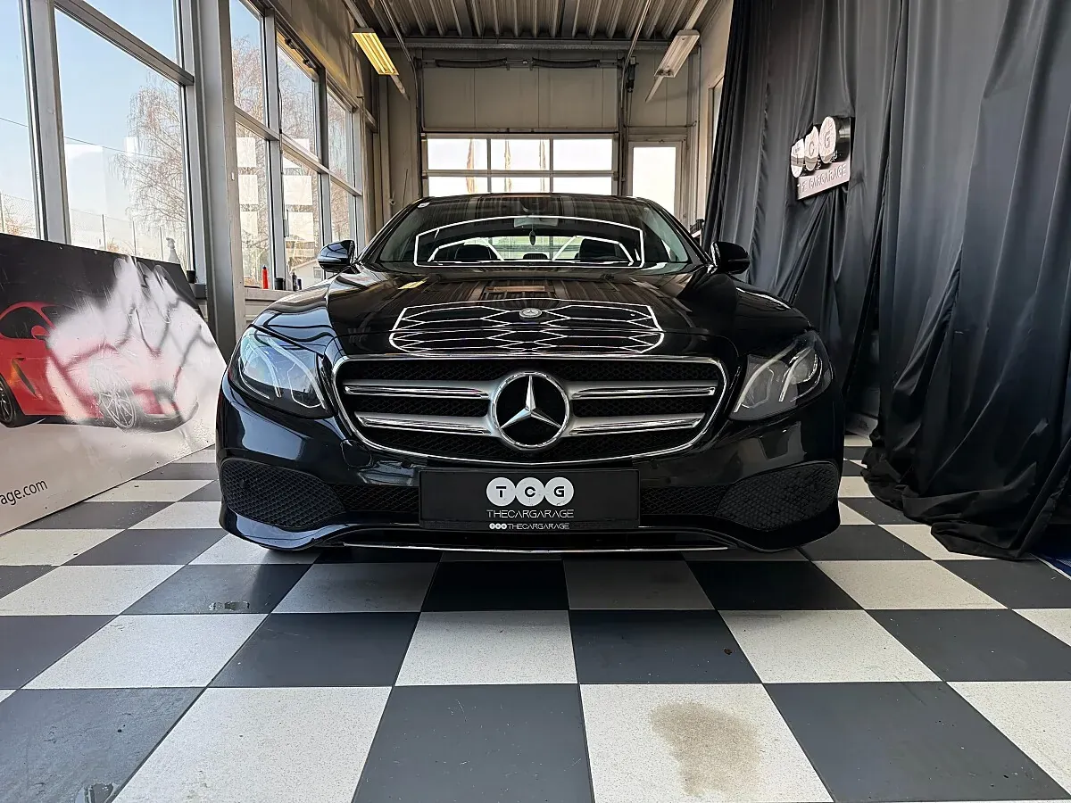 Mercedes-Benz E-Class 2017 photo 2