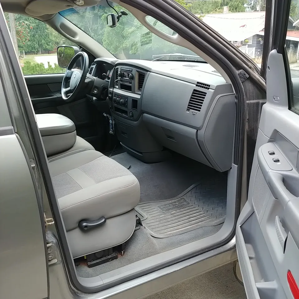 Dodge Ram 3500 2006 photo 4