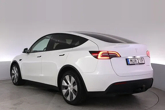 Tesla Model Y 2023 photo 4