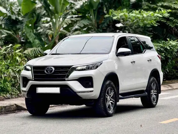 Toyota Fortuner 2021 photo 2