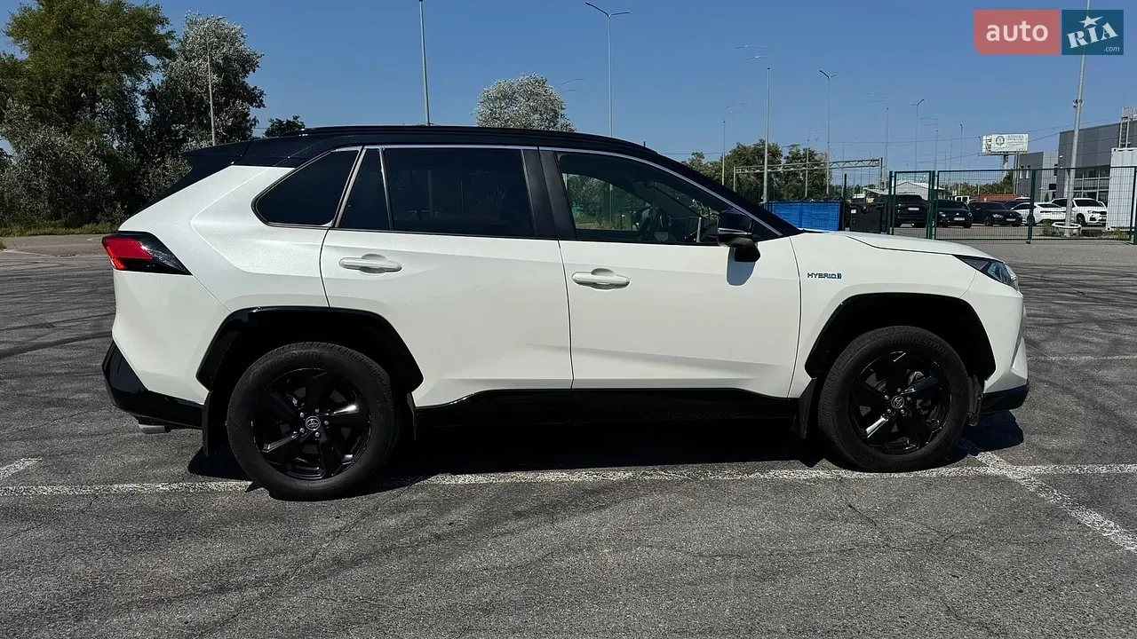 Toyota Rav4 2021 photo 5
