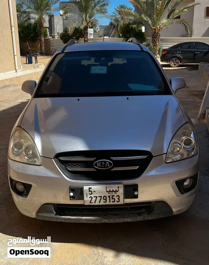 Kia Carens 2011 photo 5