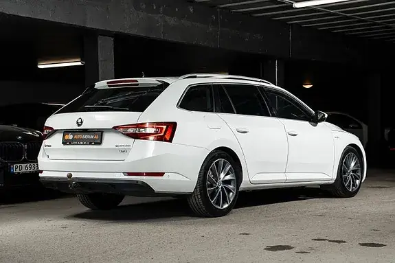 Skoda Superb 2018 photo 2