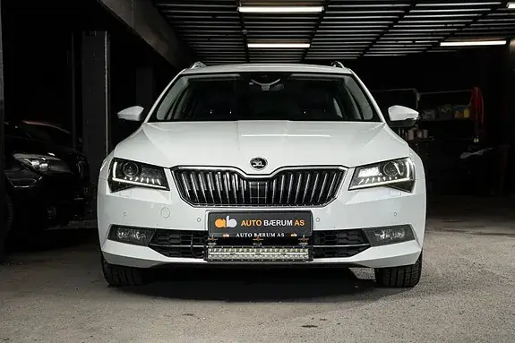 Skoda Superb 2018 photo 3
