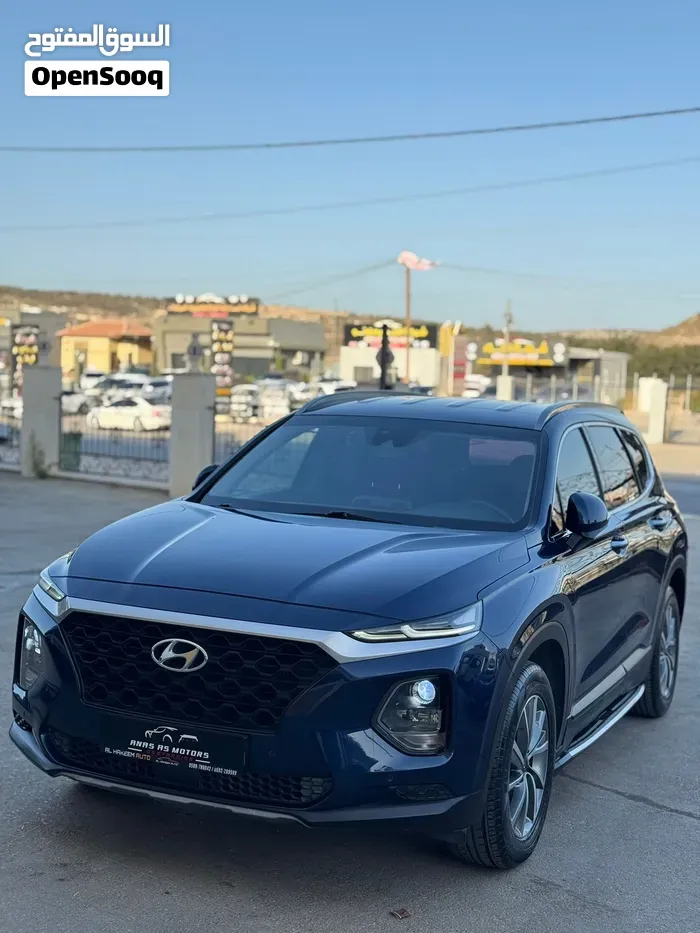 Hyundai Santa Fe 2018 photo 2