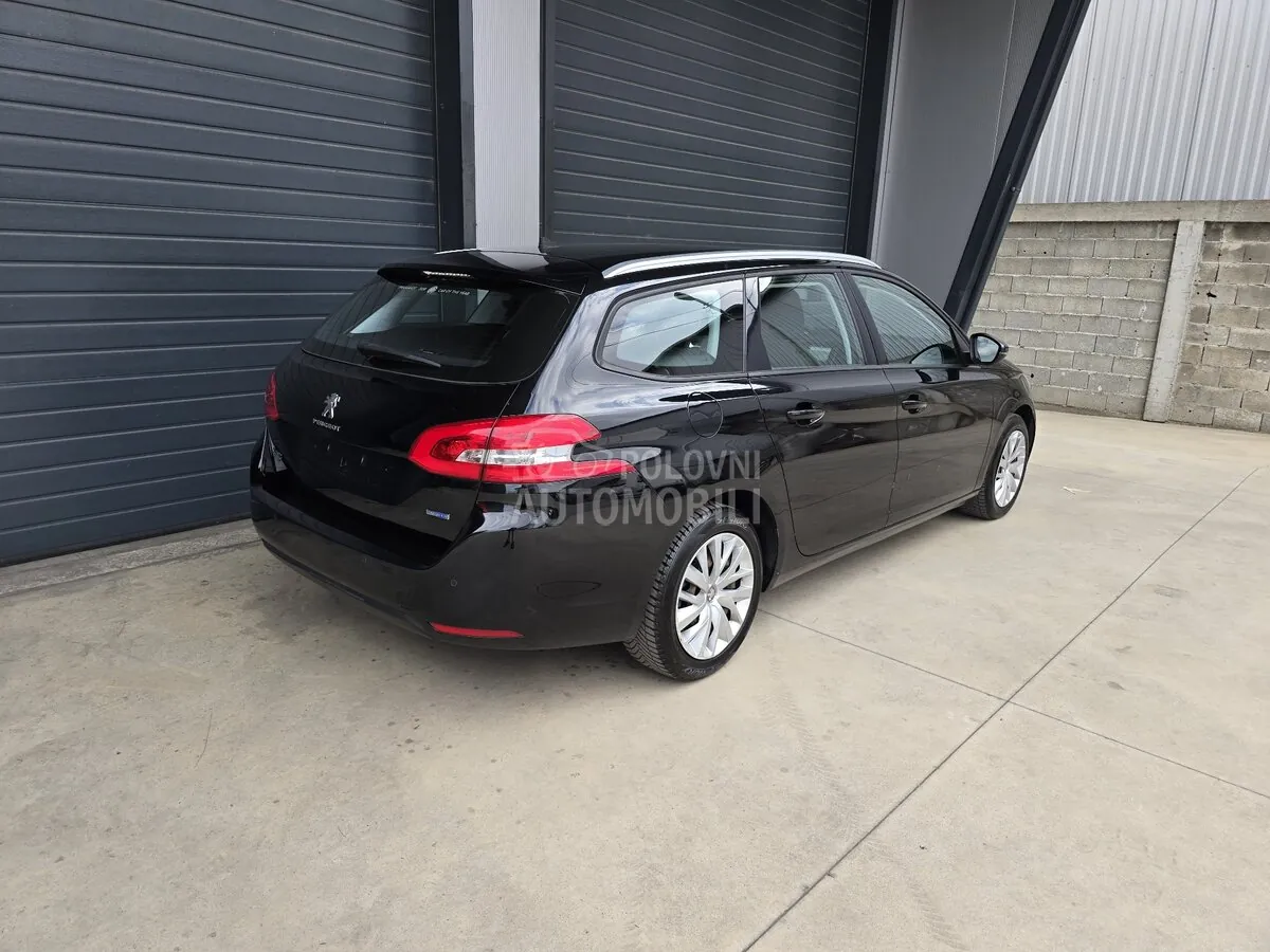 Peugeot 308 2014 photo 5