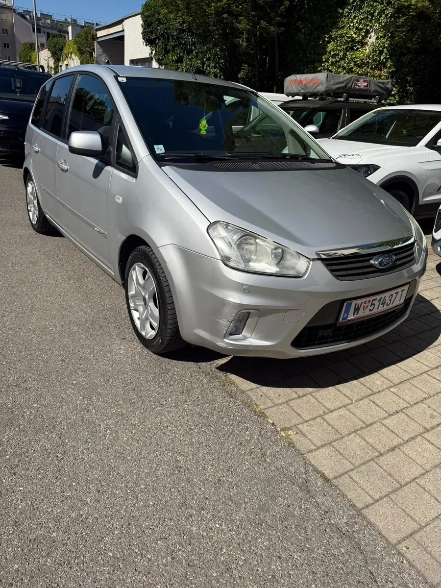 Ford C-Max 2010 photo 2