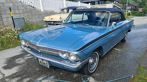 Oldsmobile F-85 1962 photo 3