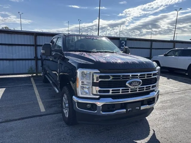 Ford Super Duty F-250 2023 photo 4
