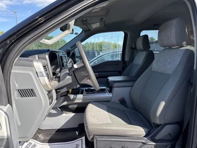 Ford Super Duty F-250 2023 photo 3
